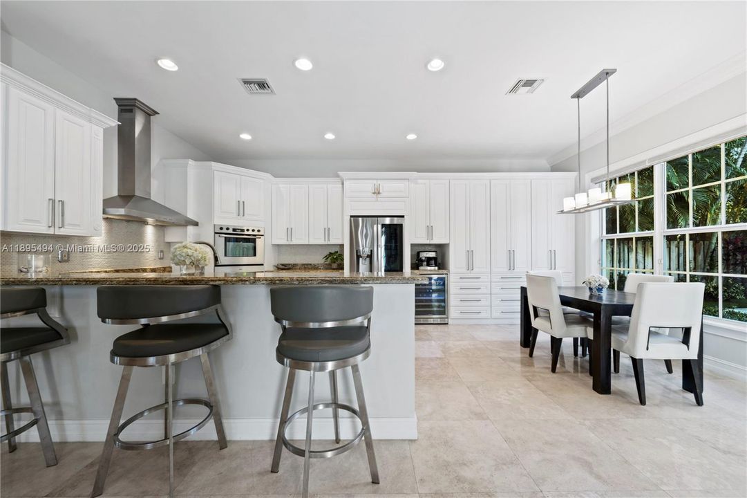 Active With Contract: $2,295,000 (5 beds, 4 baths, 3140 Square Feet)