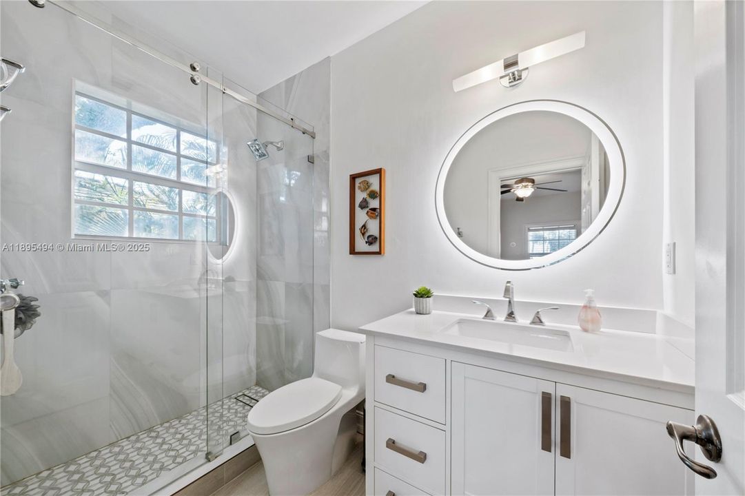 Active With Contract: $2,295,000 (5 beds, 4 baths, 3140 Square Feet)