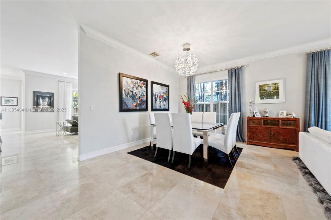 Active With Contract: $2,295,000 (5 beds, 4 baths, 3140 Square Feet)