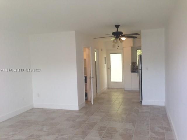 Active With Contract: $1,525 (0 beds, 1 baths, 400 Square Feet)