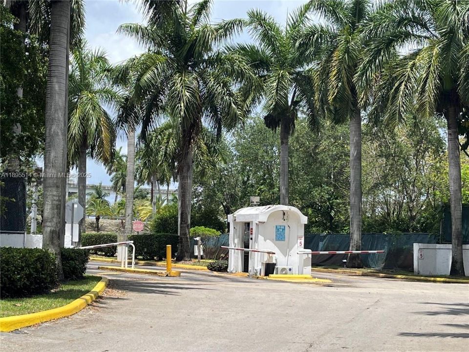 En Venta: $169,000 (2 camas, 2 baños, 1036 Pies cuadrados)