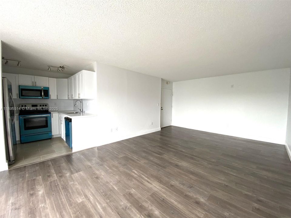 En Venta: $169,000 (2 camas, 2 baños, 1036 Pies cuadrados)