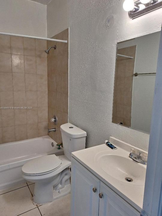 Недавно арендовано: $2,500 (3 спален, 2 ванн, 1160 Квадратных фут)