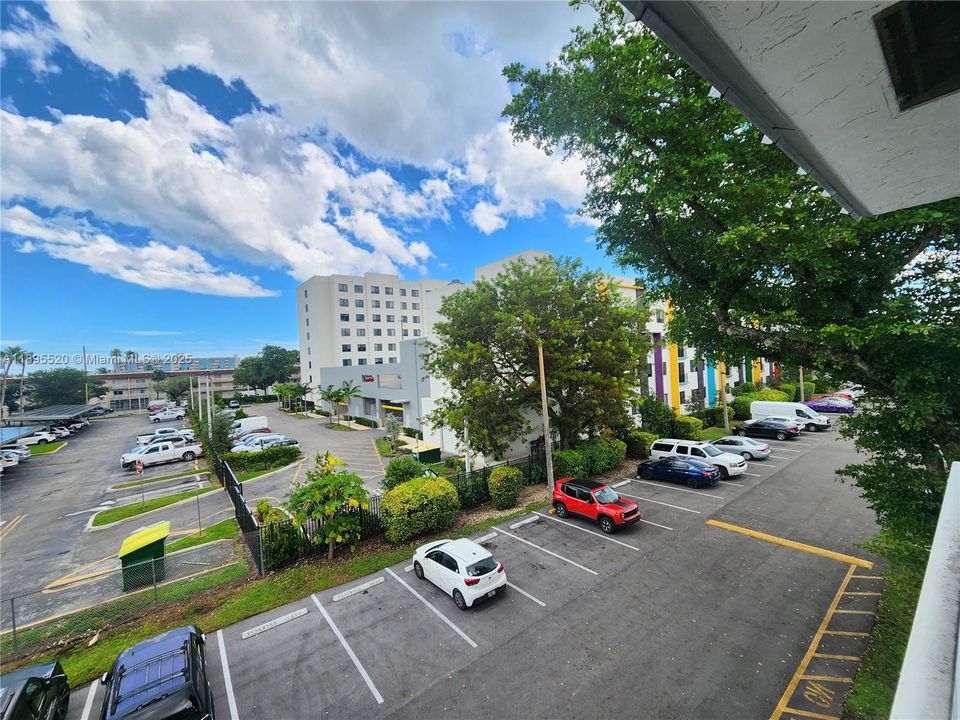 En Venta: $215,000 (2 camas, 2 baños, 840 Pies cuadrados)