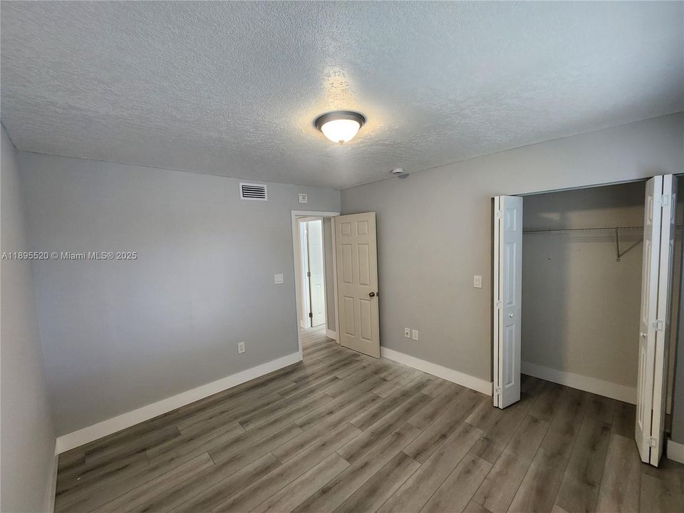 En Venta: $215,000 (2 camas, 2 baños, 840 Pies cuadrados)