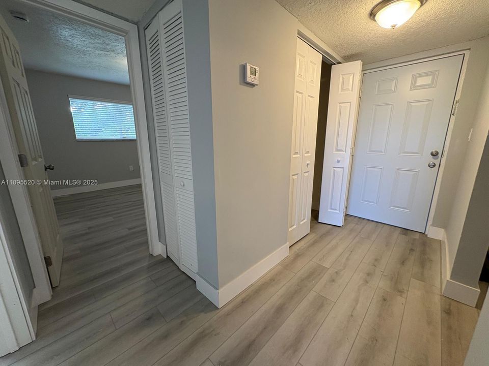 En Venta: $215,000 (2 camas, 2 baños, 840 Pies cuadrados)