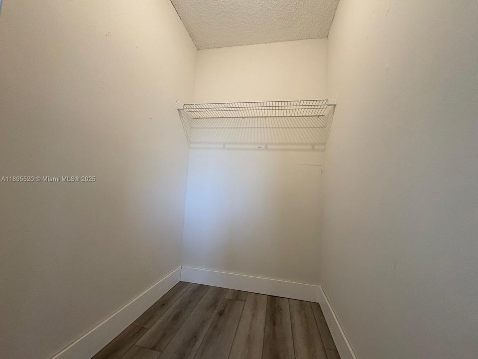 En Venta: $215,000 (2 camas, 2 baños, 840 Pies cuadrados)