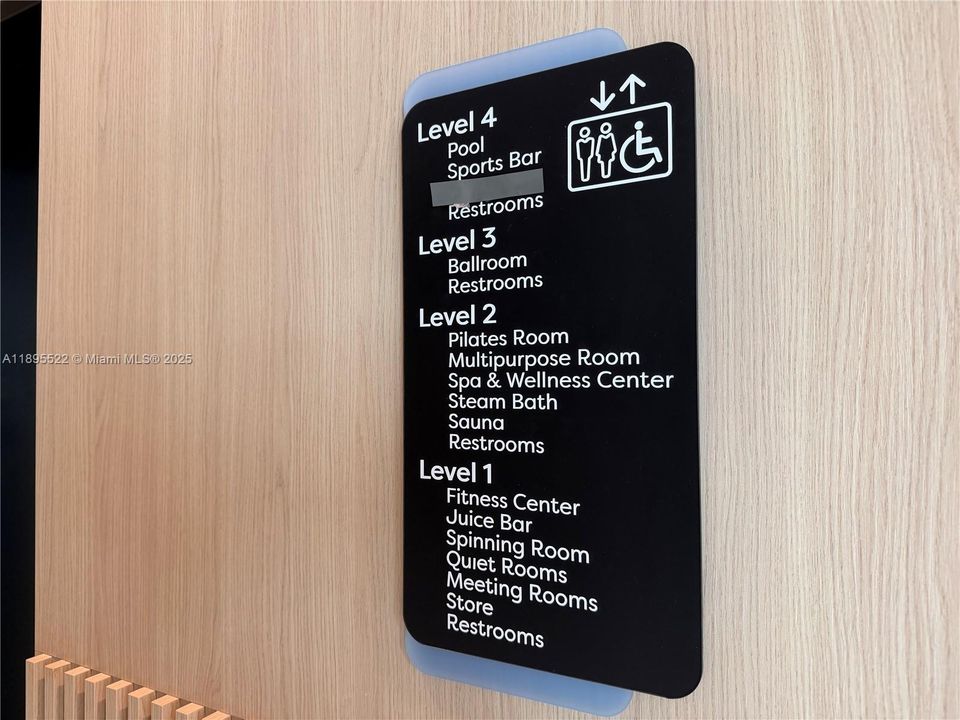 Active With Contract: $320,000 (1 beds, 1 baths, 714 Square Feet)