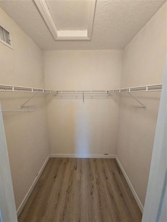 最近租的: $2,000 (1 贝兹, 1 浴室, 690 平方英尺)