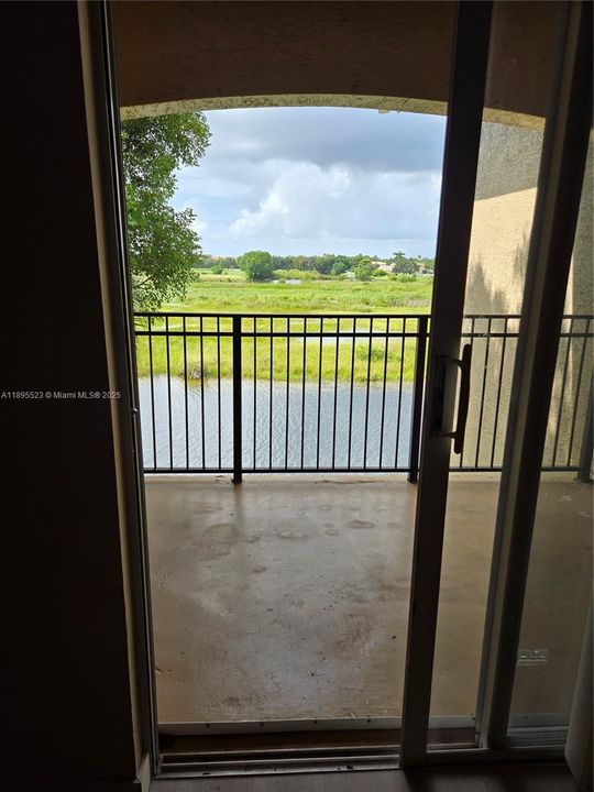 最近租的: $2,000 (1 贝兹, 1 浴室, 690 平方英尺)