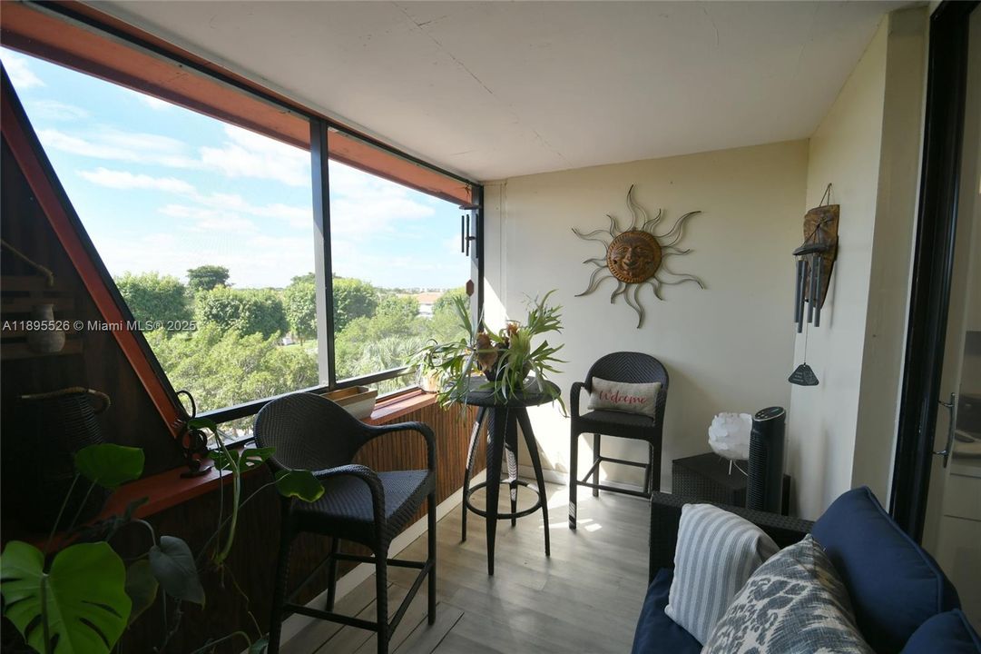 Vendido Recientemente: $155,000 (1 camas, 1 baños, 795 Pies cuadrados)