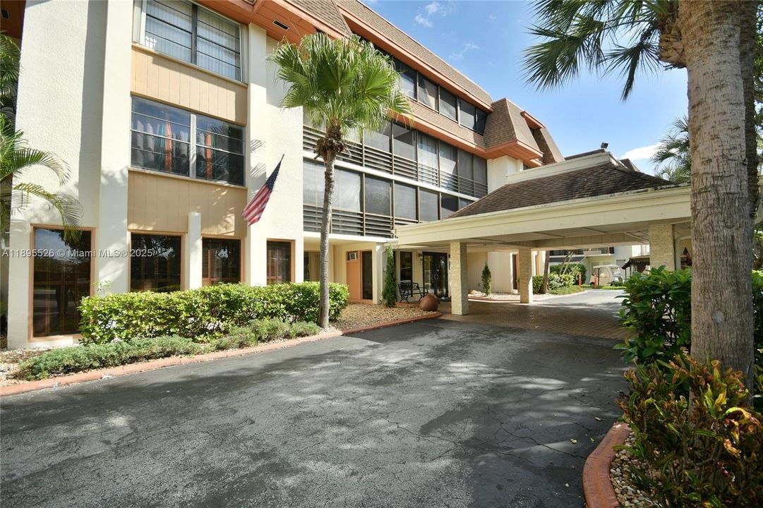 Vendido Recientemente: $155,000 (1 camas, 1 baños, 795 Pies cuadrados)