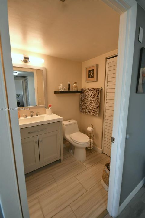 Vendido Recientemente: $155,000 (1 camas, 1 baños, 795 Pies cuadrados)