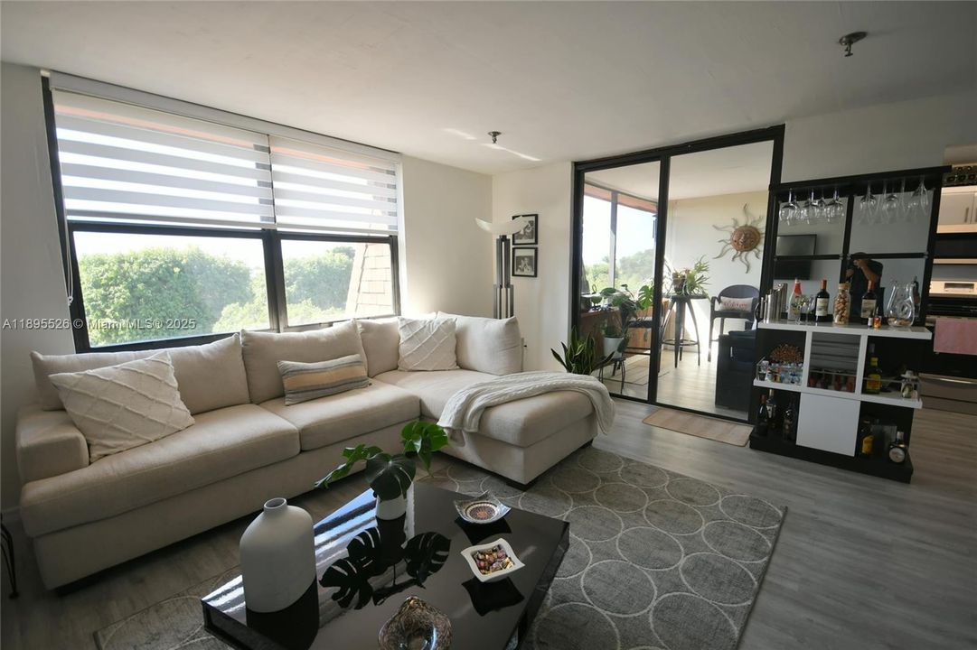 Vendido Recientemente: $155,000 (1 camas, 1 baños, 795 Pies cuadrados)