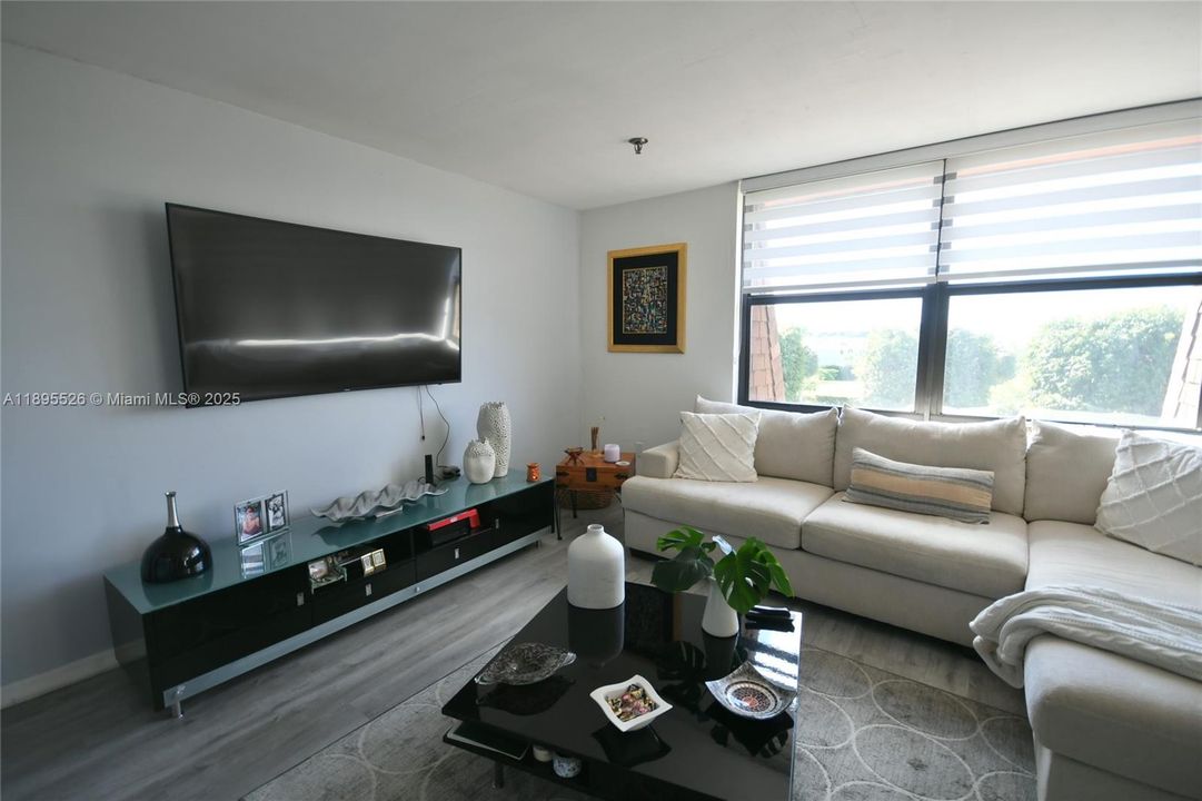 Vendido Recientemente: $155,000 (1 camas, 1 baños, 795 Pies cuadrados)