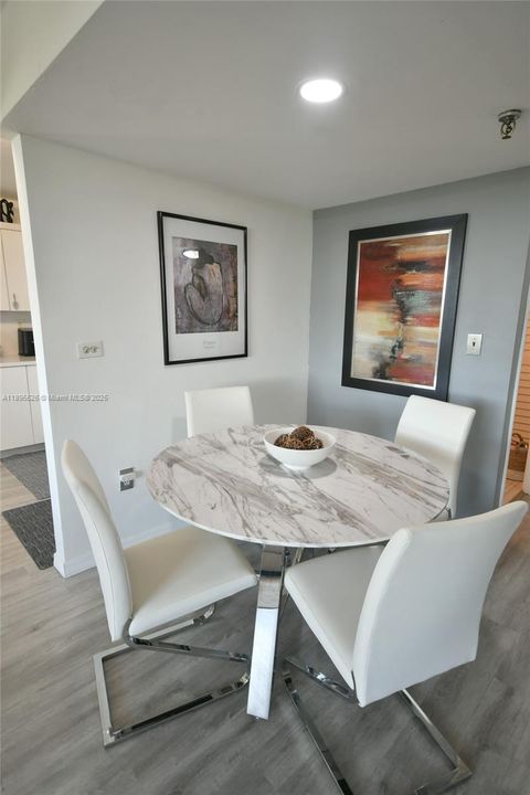 Vendido Recientemente: $155,000 (1 camas, 1 baños, 795 Pies cuadrados)