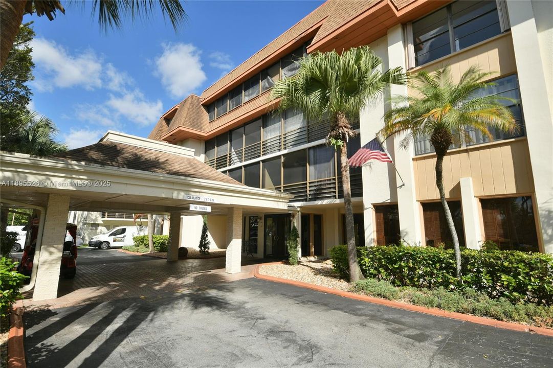 Vendido Recientemente: $155,000 (1 camas, 1 baños, 795 Pies cuadrados)