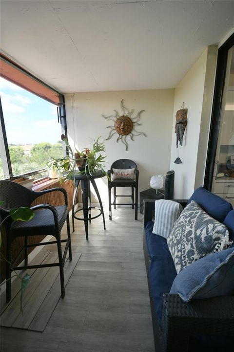 Vendido Recientemente: $155,000 (1 camas, 1 baños, 795 Pies cuadrados)