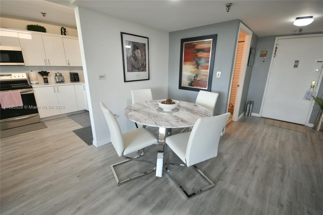 Vendido Recientemente: $155,000 (1 camas, 1 baños, 795 Pies cuadrados)