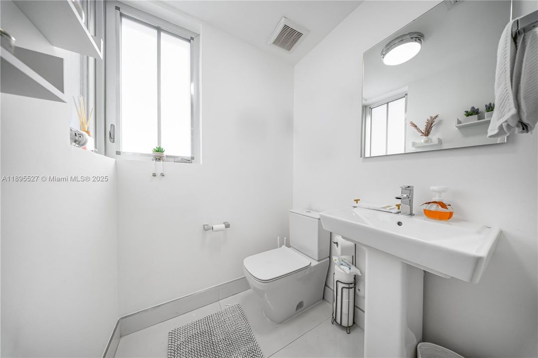 For Sale: $1,575,000 (4 beds, 4 baths, 3448 Square Feet)