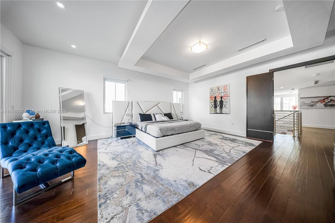 For Sale: $1,575,000 (4 beds, 4 baths, 3448 Square Feet)