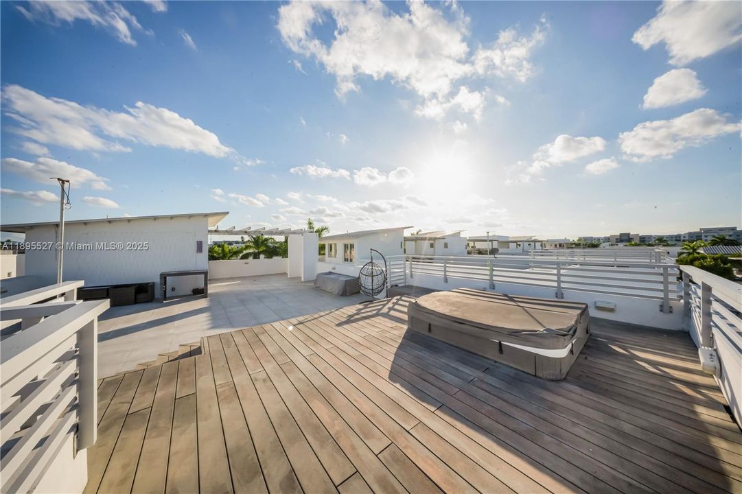 For Sale: $1,575,000 (4 beds, 4 baths, 3448 Square Feet)