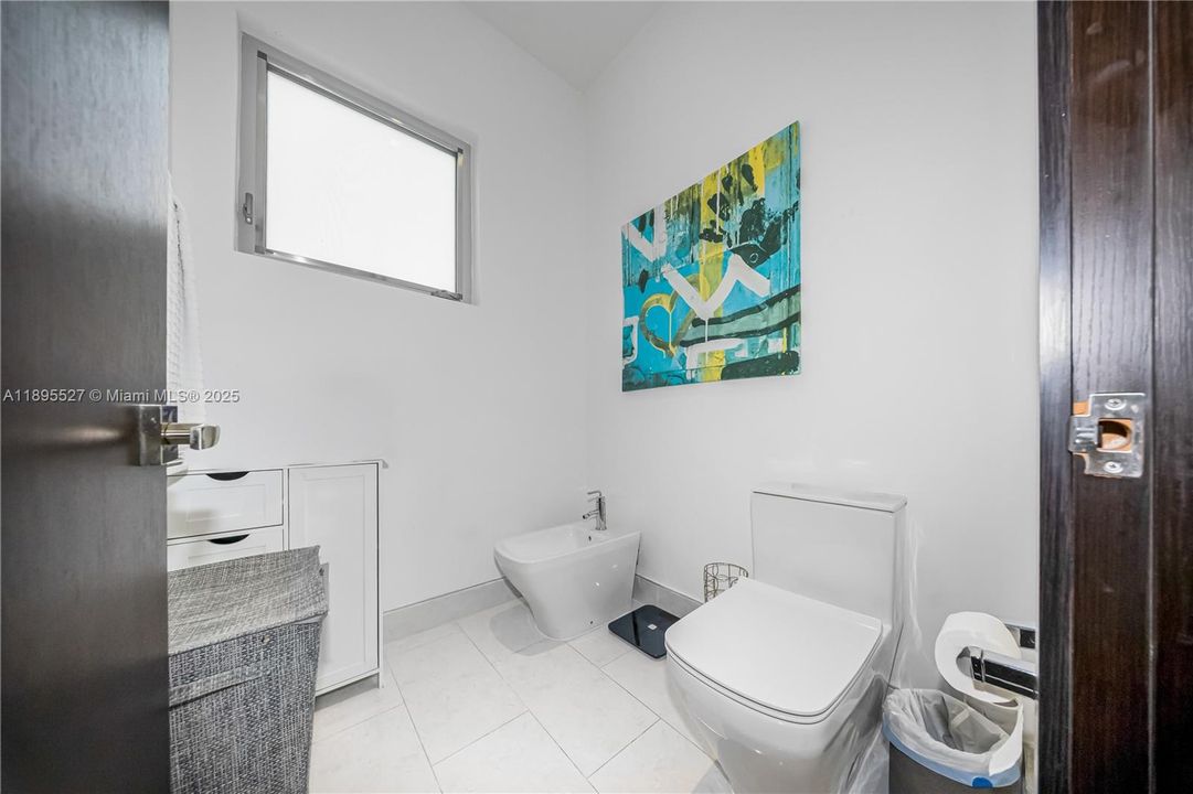 For Sale: $1,575,000 (4 beds, 4 baths, 3448 Square Feet)