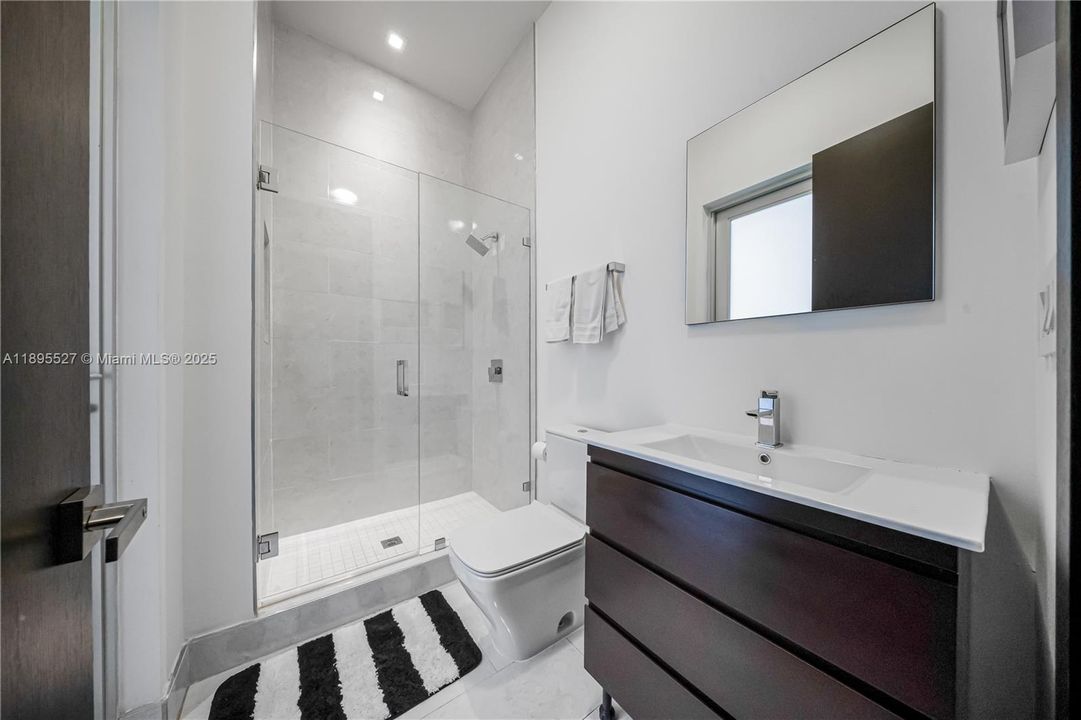 For Sale: $1,575,000 (4 beds, 4 baths, 3448 Square Feet)