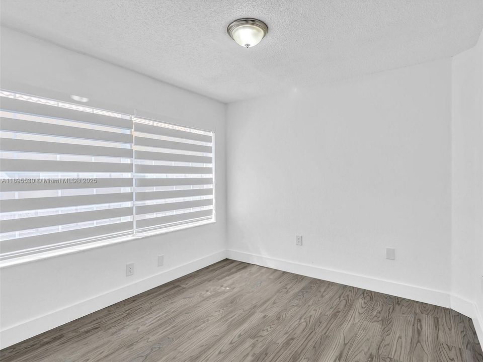 На продажу: $669,000 (3 спален, 2 ванн, 1615 Квадратных фут)