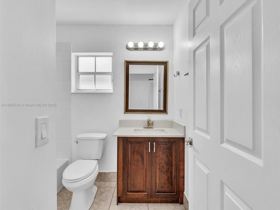 На продажу: $669,000 (3 спален, 2 ванн, 1615 Квадратных фут)