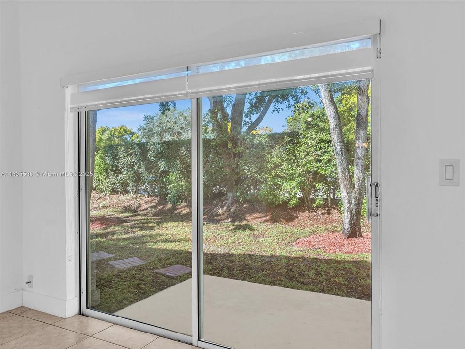 На продажу: $669,000 (3 спален, 2 ванн, 1615 Квадратных фут)