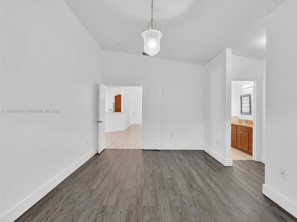 На продажу: $669,000 (3 спален, 2 ванн, 1615 Квадратных фут)