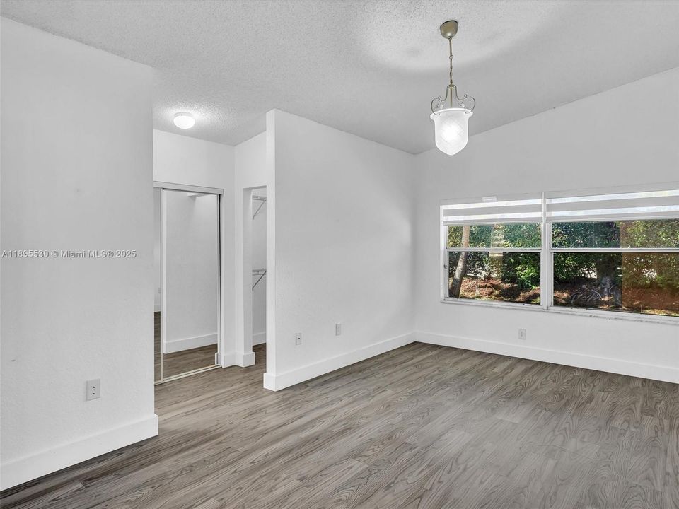 На продажу: $669,000 (3 спален, 2 ванн, 1615 Квадратных фут)