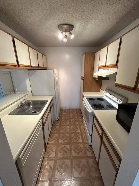 Activo con contrato: $1,550 (1 camas, 1 baños, 620 Pies cuadrados)