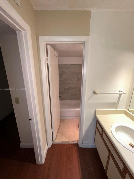 Activo con contrato: $1,550 (1 camas, 1 baños, 620 Pies cuadrados)