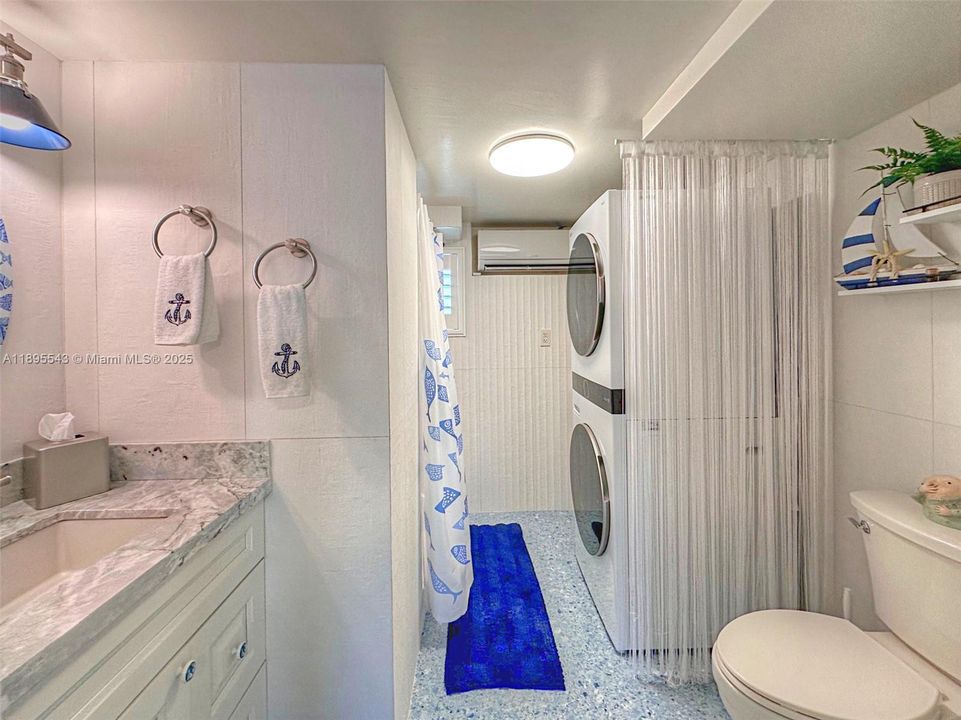 На продажу: $1,199,000 (2 спален, 2 ванн, 1315 Квадратных фут)