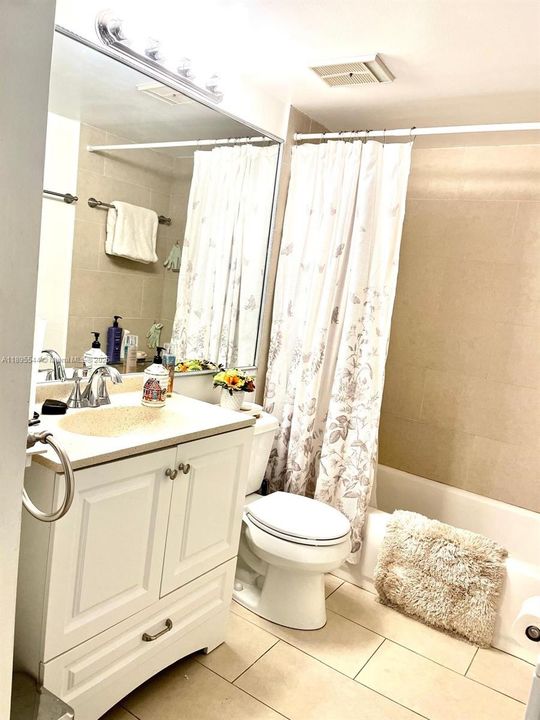 Recently Rented: $2,000 (1 beds, 1 baths, 862 Square Feet)