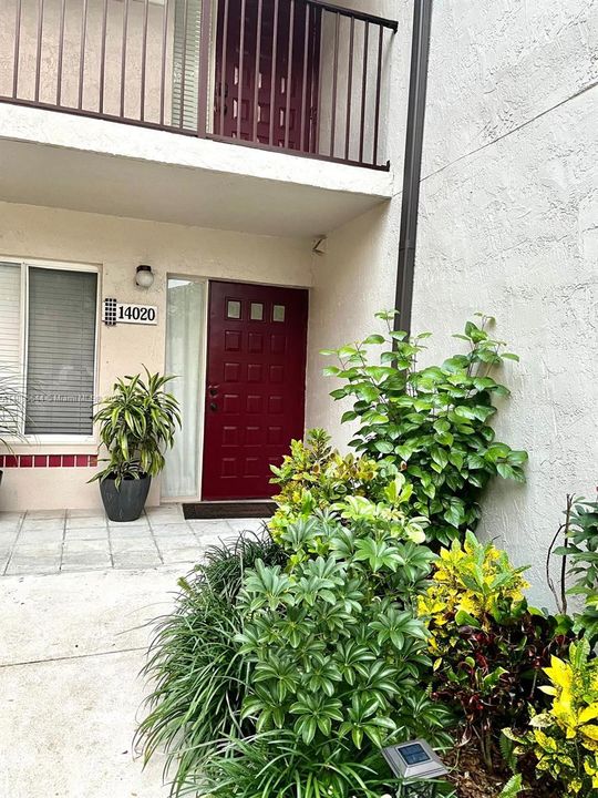 Recently Rented: $2,000 (1 beds, 1 baths, 862 Square Feet)