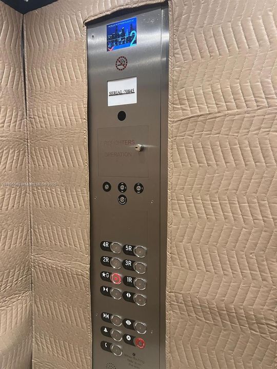 For Sale: $319,000 (1 beds, 1 baths, 770 Square Feet)