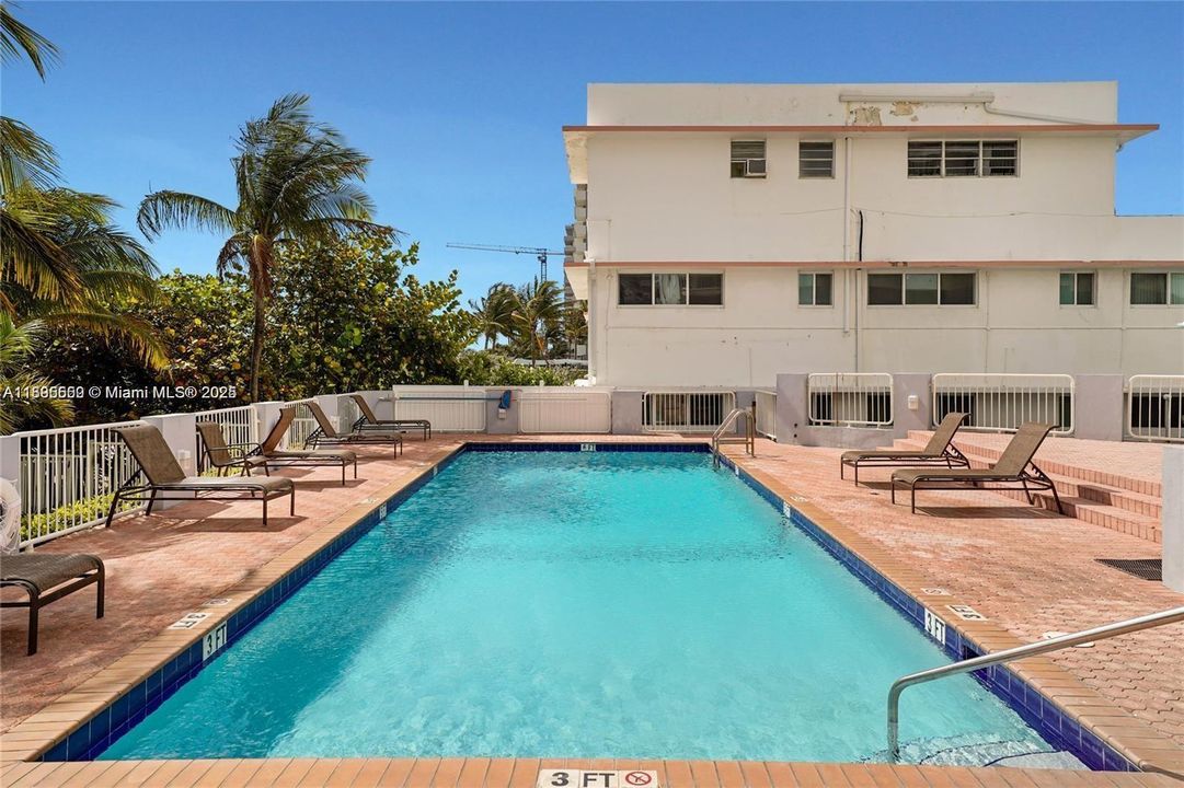 En Venta: $825,000 (2 camas, 2 baños, 1277 Pies cuadrados)