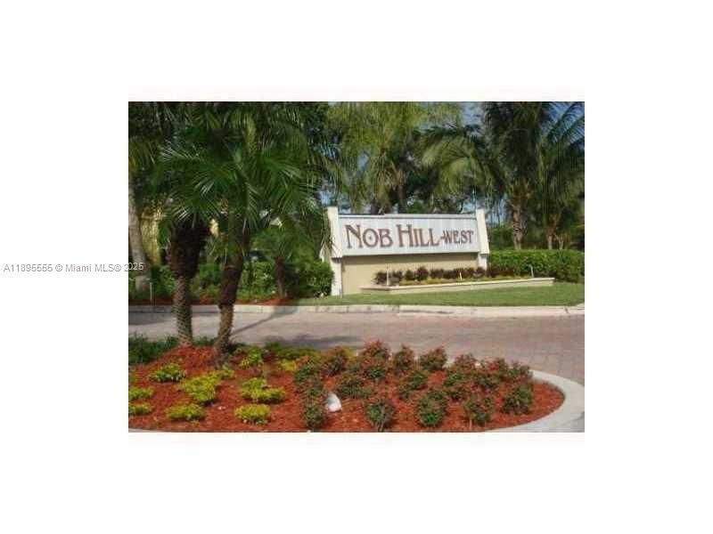 Active With Contract: $1,750 (1 beds, 1 baths, 750 Square Feet)