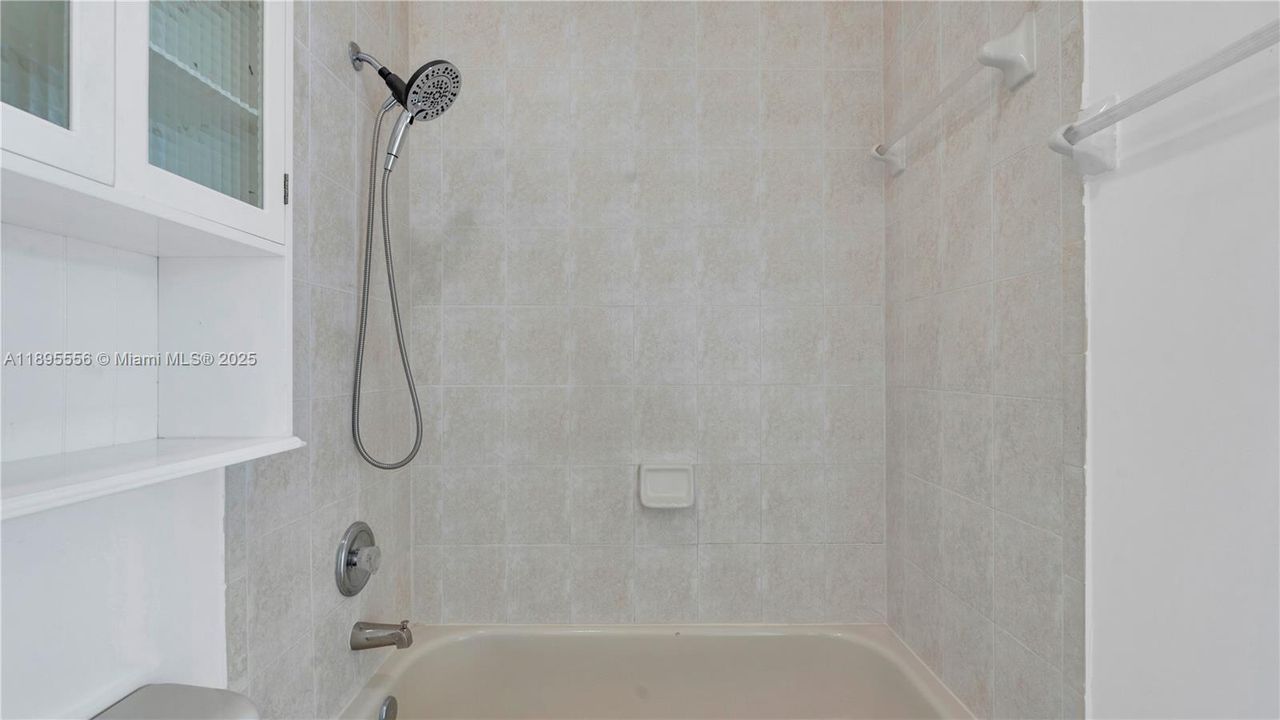 Недавно арендовано: $5,300 (5 спален, 4 ванн, 3017 Квадратных фут)