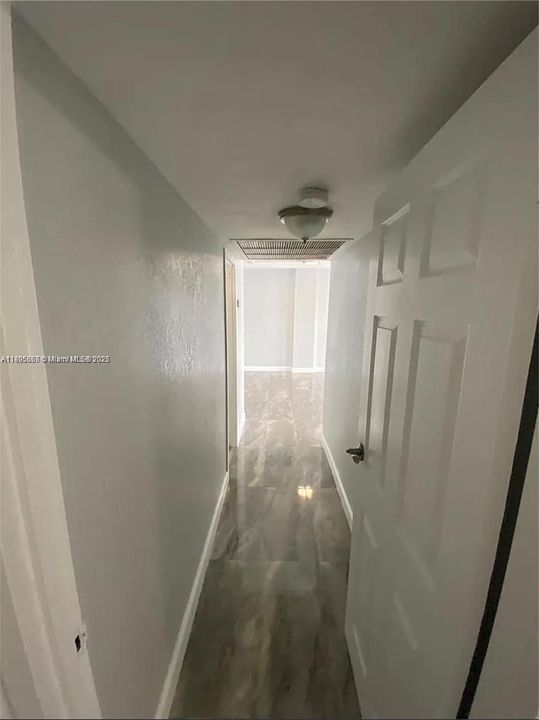 На продажу: $235,000 (1 спален, 1 ванн, 1100 Квадратных фут)