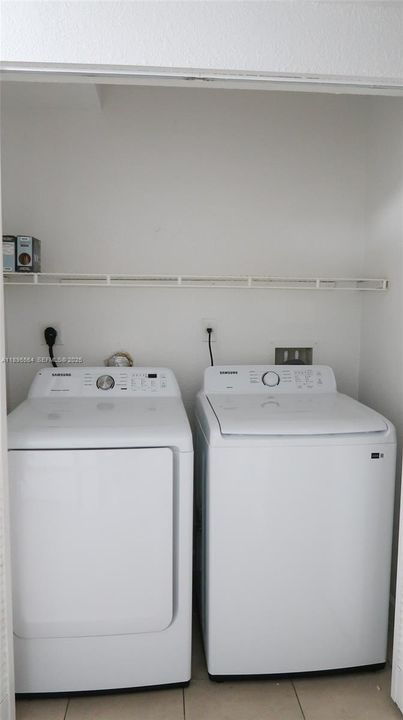 В аренду: $3,480 (3 спален, 2 ванн, 1260 Квадратных фут)