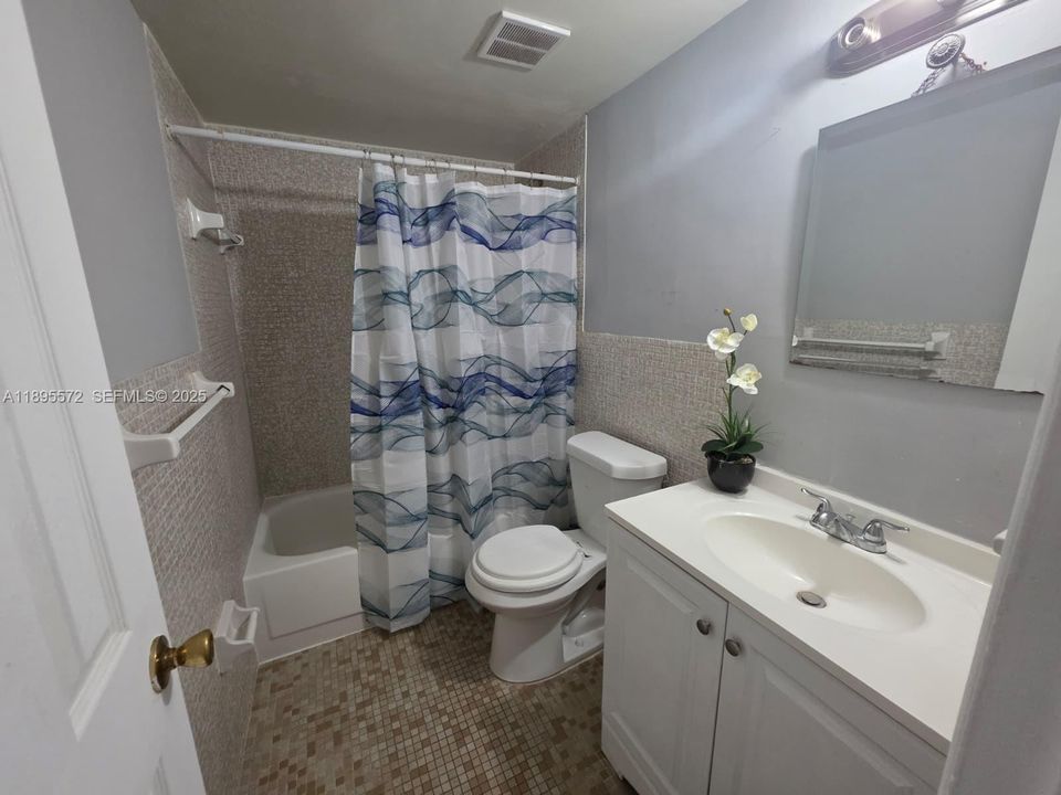 En Venta: $236,900 (2 camas, 1 baños, 787 Pies cuadrados)