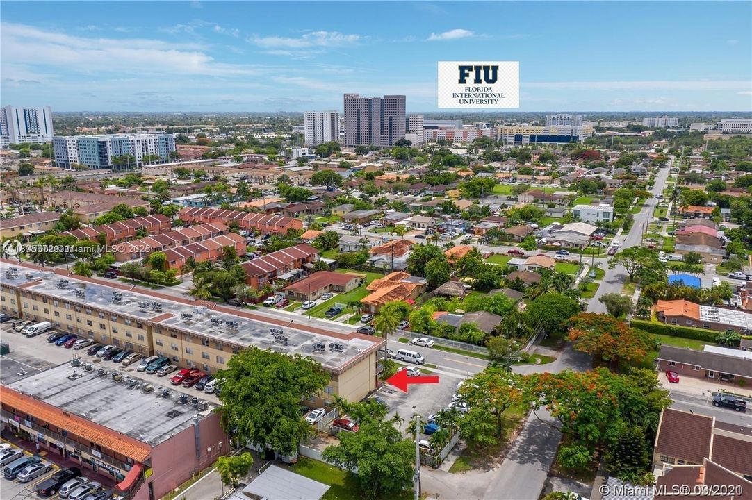 For Sale: $238,900 (2 beds, 1 baths, 787 Square Feet)