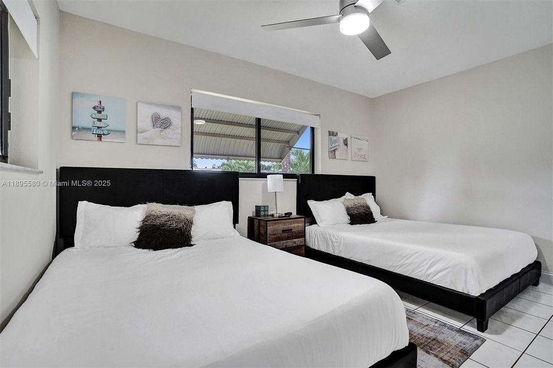 最近租的: $5,500 (4 贝兹, 2 浴室, 2061 平方英尺)