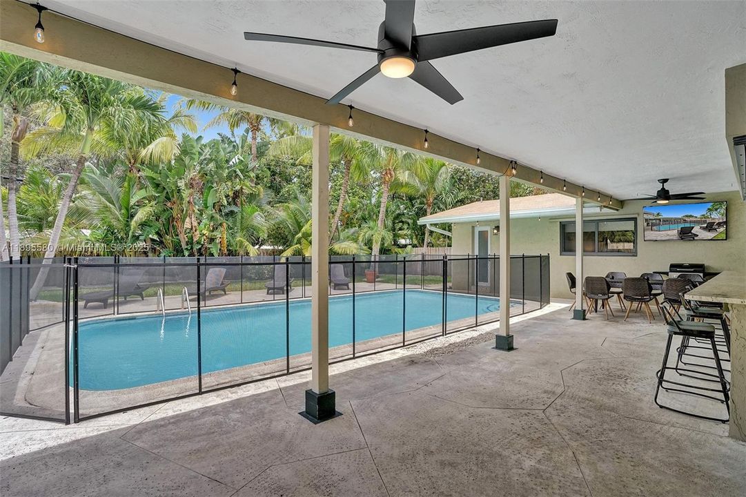 最近租的: $5,500 (4 贝兹, 2 浴室, 2061 平方英尺)