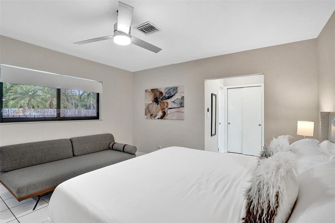 最近租的: $5,500 (4 贝兹, 2 浴室, 2061 平方英尺)