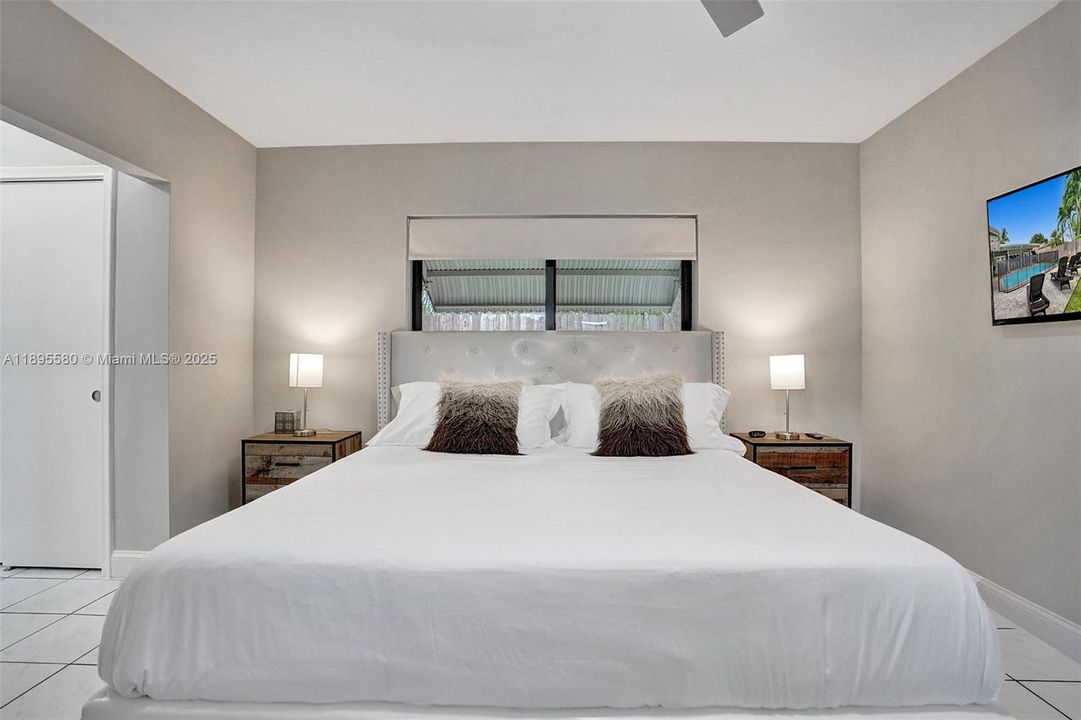 最近租的: $5,500 (4 贝兹, 2 浴室, 2061 平方英尺)